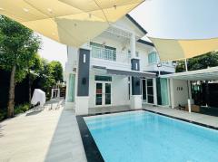 ให้เช่า Pool Villa วรารมย์ พรีเมี่ยม วัชรพล-จตุโชติ ที่ดิน 150 ตร.วา 4 ห้องนอน ติด Club House