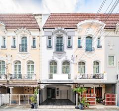 ขาย ทาวน์โฮม รีโนเวท สวยพร้อมอยู่ Baan Klang Muang Monte-Carlo 285 ตรม. 22 ตร.วา ใกล้ตลาดบองมาเช่ ประชาชื่น