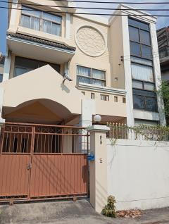 House for rent, 3-story townhome, no furniture, Sukhumvit 50-202403221735431711103743213.jpg