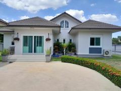 ขายบ้าน 2หลัง บนที่ดิน 1ไร่  จ.นครปฐม /House for sale near Bangkok