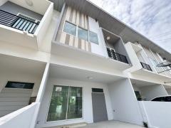 ขาย ทาวน์โฮม ราคาถูก The Trust Townhome Srinakarin-Praeksa 180 ตรม 20.5 ตรว ต้นซอย ต้นโครงการ-202406271529571719476997337.jpg