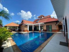 ขาย Pool Villa สัตหีบ ชลบุรี สระว่ายน้ำขนาดใหญ่