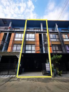 ขาย ทาวน์โฮม บ้านสไตล์ Modern Cultural Loft 3 ชั้นครึ่ง เฮาส์ 35 แจ้งวัฒนะ 162 ตรม 22.2 ตรว มีพื้นที่ใช้สอยมากและสิ่งอำนวยความสะดวกมากมาย