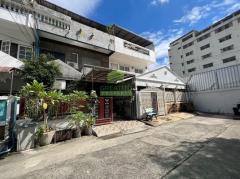 Nice Town House 3 storey on sale in village Charansanitwong Road 3-story Townhouse for sale Soi Charansanitwong Soi 5-202407281430551722151855144.jpg