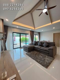 Pool-Villa-Rawai,-Phuket-420-SQM.-3-Bed,-3-Bath-Near-Rawai-Beach.