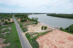 ขายที่ดินติดแม่น้ำบางปะกง 2 ไร่ บ้านโพธิ์ วิวสวย 180 องศาบรรยากาศดีสุดพรีเมี่ยม ติดถนนลาดยาง ถมแล้วพร้อมแนวเขื่อนกันน้ำ จ.ฉะเชิงเทรา-202410221533081729585988874.jpg