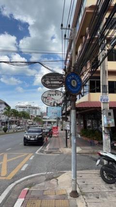 ขายด่วน หอพักณิชา ถนนทัพพระยา พัทยาใต้ ติดถนนใกล้สะพานแหลมบาลีฮาย walking street