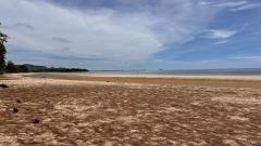 ทรัพย์น่าลงทุนรับคริสต์มาสนี้ ขายที่ดินริมหาดสะพลีทรายขาวน้ำใสคราม สวยงามวิวทะเลธรรมชาติสุดสุด ปะทิวใกล้หาดสวยทุ่งวัวแล่น  