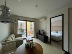 Sale ขาดทุน Venetian Signature Condo Resort Pattaya ใกล้หาดนาจอมเทียน 33 ตารางเมตร 1 ห้องนอน ชั้น5 ตึกC วิวสวนน้ำ ตกแต่งครบ (ผ่อนตรงเจ้าของได้ / ต่อรองได้)